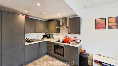 1 bedroom Studio flat to let in Beckett Road, Wheatley, Doncaster, DN2
