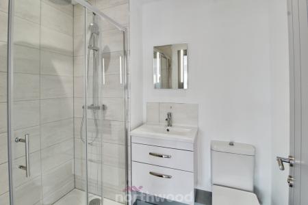 2 bedroom Flat to let in Portland Place, Doncaster, DN1