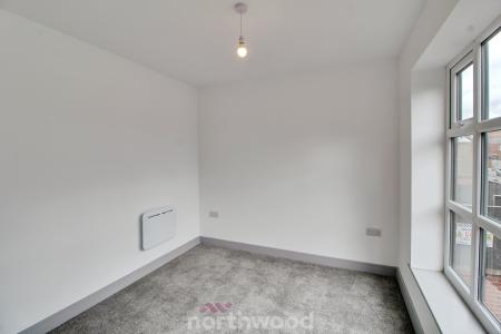 2 bedroom Flat to let in Portland Place, Doncaster, DN1