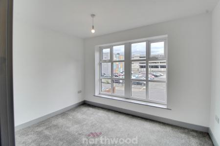 2 bedroom Flat to let in Portland Place, Doncaster, DN1