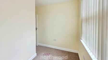 4 bedroom Block of Apartments for sale in Stockbridge Avenue, Bentley, Doncaster, DN5