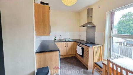 4 bedroom Block of Apartments for sale in Stockbridge Avenue, Bentley, Doncaster, DN5