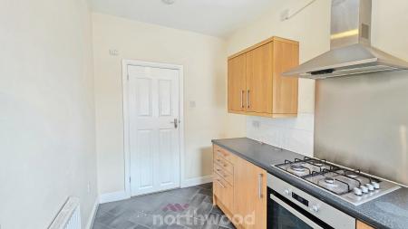 4 bedroom Block of Apartments for sale in Stockbridge Avenue, Bentley, Doncaster, DN5