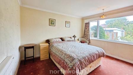 3 bedroom Bungalow for sale in Ivanhoe Close, Sprotbrough, Doncaster, DN5