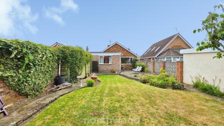 3 bedroom Bungalow for sale in Ivanhoe Close, Sprotbrough, Doncaster, DN5