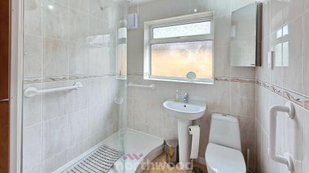 3 bedroom Bungalow for sale in Ivanhoe Close, Sprotbrough, Doncaster, DN5