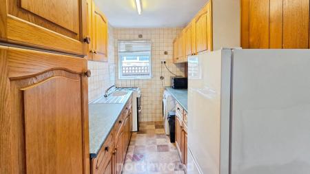 3 bedroom Bungalow for sale in Ivanhoe Close, Sprotbrough, Doncaster, DN5