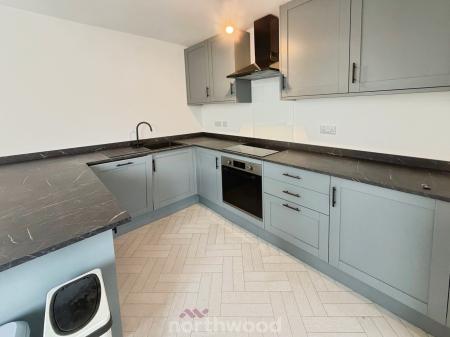 3 bedroom Semi-detached house to let in Chestnut Avenue, Rossington, Doncaster, DN11
