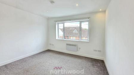 2 bedroom Flat to let in Beckett Road, Wheatley, Doncaster, DN2