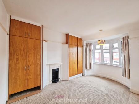 3 bedroom Semi-detached house for sale in Holyrood Road, Town Moor, Doncaster, DN2