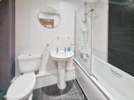 2 bedroom Flat to let in Goodison Walk, Cantley, Doncaster, DN4
