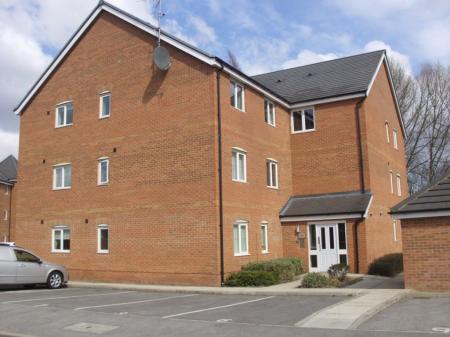 2 bedroom Flat to let in Goodison Walk, Cantley, Doncaster, DN4