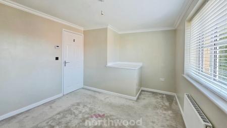 2 bedroom Semi-detached house to let in Cover Drive, Askern, Doncaster, DN6