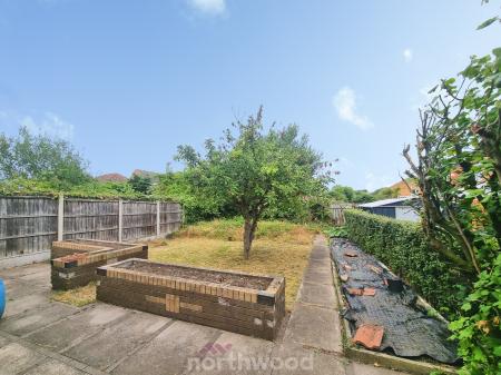 3 bedroom Semi-detached house for sale in Everingham Road, Cantley, Doncaster, DN4