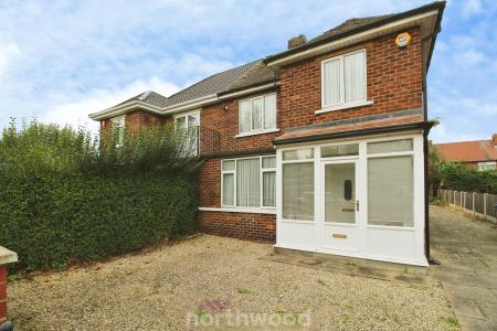 3 bedroom Semi-detached house to let in Lonsdale Avenue, Intake, Doncaster, DN2