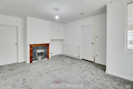 3 bedroom Semi-detached house to let in Lonsdale Avenue, Intake, Doncaster, DN2