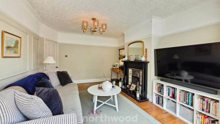 3 bedroom Semi-detached house for sale in Bennetthorpe, Bennetthorpe, Doncaster, DN2