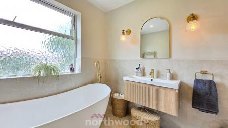 3 bedroom Semi-detached house for sale in Bennetthorpe, Bennetthorpe, Doncaster, DN2