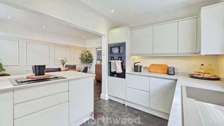 3 bedroom Semi-detached house for sale in Bennetthorpe, Bennetthorpe, Doncaster, DN2
