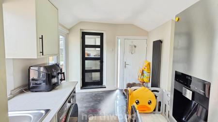 3 bedroom Semi-detached house for sale in Bennetthorpe, Bennetthorpe, Doncaster, DN2