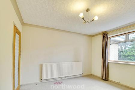 2 bedroom Semi-detached house to let in Morrison Drive, Rossington, Doncaster, DN11