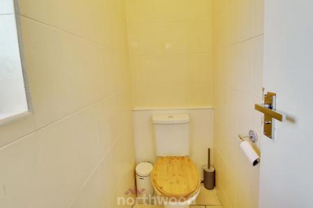 2 bedroom Semi-detached house to let in Morrison Drive, Rossington, Doncaster, DN11