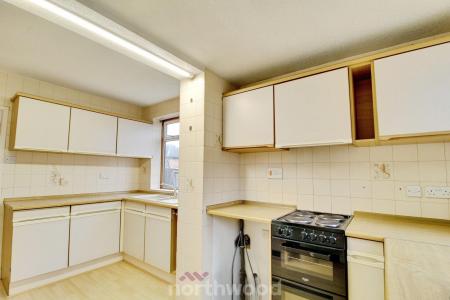 2 bedroom Semi-detached house to let in Morrison Drive, Rossington, Doncaster, DN11