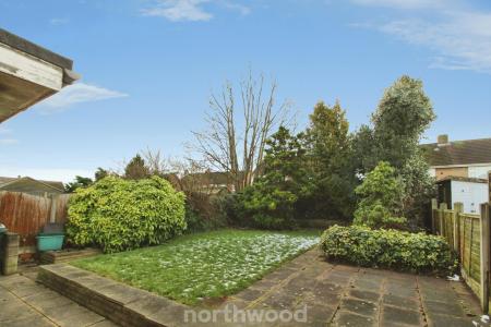 2 bedroom Semi-detached house to let in Morrison Drive, Rossington, Doncaster, DN11
