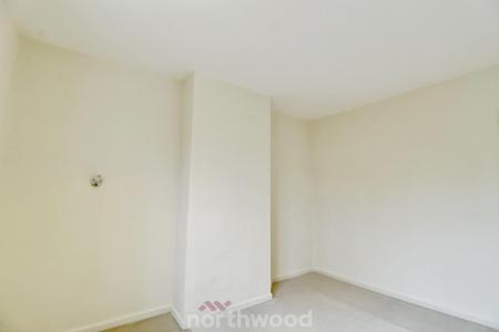 2 bedroom Semi-detached house to let in Morrison Drive, Rossington, Doncaster, DN11
