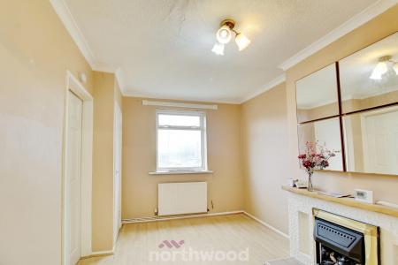 2 bedroom Semi-detached house to let in Morrison Drive, Rossington, Doncaster, DN11