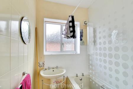 2 bedroom Semi-detached house to let in Morrison Drive, Rossington, Doncaster, DN11