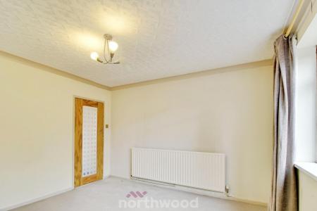 2 bedroom Semi-detached house to let in Morrison Drive, Rossington, Doncaster, DN11