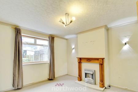 2 bedroom Semi-detached house to let in Morrison Drive, Rossington, Doncaster, DN11