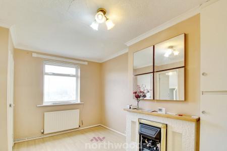2 bedroom Semi-detached house to let in Morrison Drive, Rossington, Doncaster, DN11