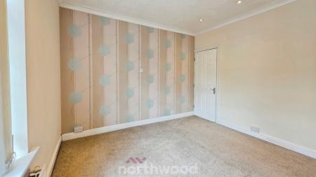 2 bedroom Terraced House to let in Beechfield Road, Hyde Park, Doncaster, DN1