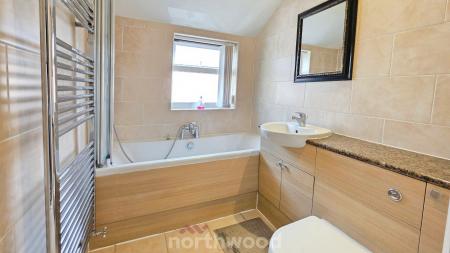 2 bedroom Terraced House to let in Beechfield Road, Hyde Park, Doncaster, DN1