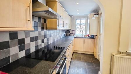 2 bedroom Terraced House to let in Beechfield Road, Hyde Park, Doncaster, DN1
