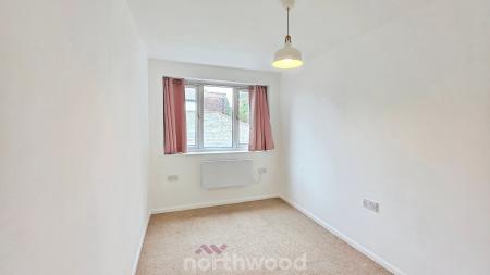 1 bedroom Flat for sale in Bawtry Road, Bessacarr, Doncaster, DN4