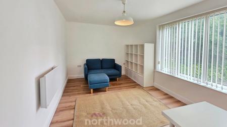 1 bedroom Flat for sale in Bawtry Road, Bessacarr, Doncaster, DN4