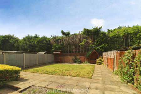2 bedroom Bungalow to let in Headingley Way, Edlington, Doncaster, DN12