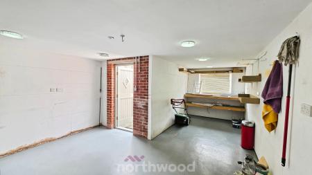3 bedroom Terraced House for sale in Strathmore Road, Town Moor, Doncaster, DN2