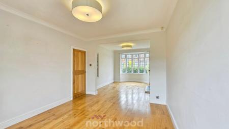 3 bedroom Terraced House for sale in Strathmore Road, Town Moor, Doncaster, DN2