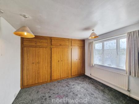 3 bedroom End of terrace house to let in Westminster Crescent, Intake, Doncaster, DN2
