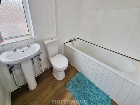 3 bedroom End of terrace house to let in Westminster Crescent, Intake, Doncaster, DN2