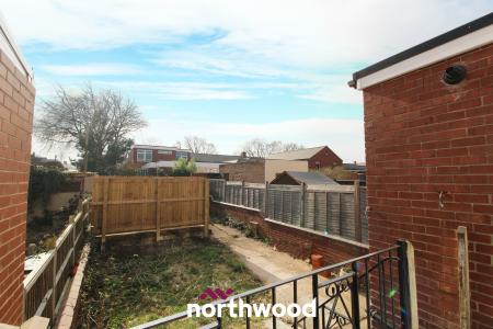 3 bedroom Terraced House to let in Roberts Road, Balby, Doncaster, DN4