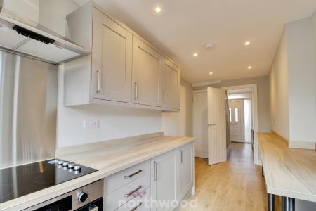 3 bedroom Terraced House to let in Roberts Road, Balby, Doncaster, DN4