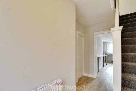 3 bedroom Terraced House to let in Roberts Road, Balby, Doncaster, DN4