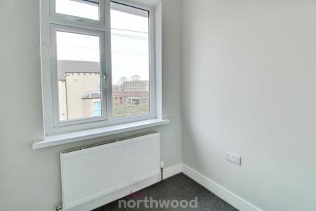 3 bedroom Terraced House to let in Roberts Road, Balby, Doncaster, DN4