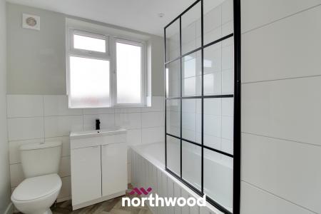 3 bedroom Terraced House to let in Roberts Road, Balby, Doncaster, DN4