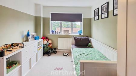 3 bedroom End of terrace house for sale in Rands Lane, Armthorpe, Doncaster, DN3